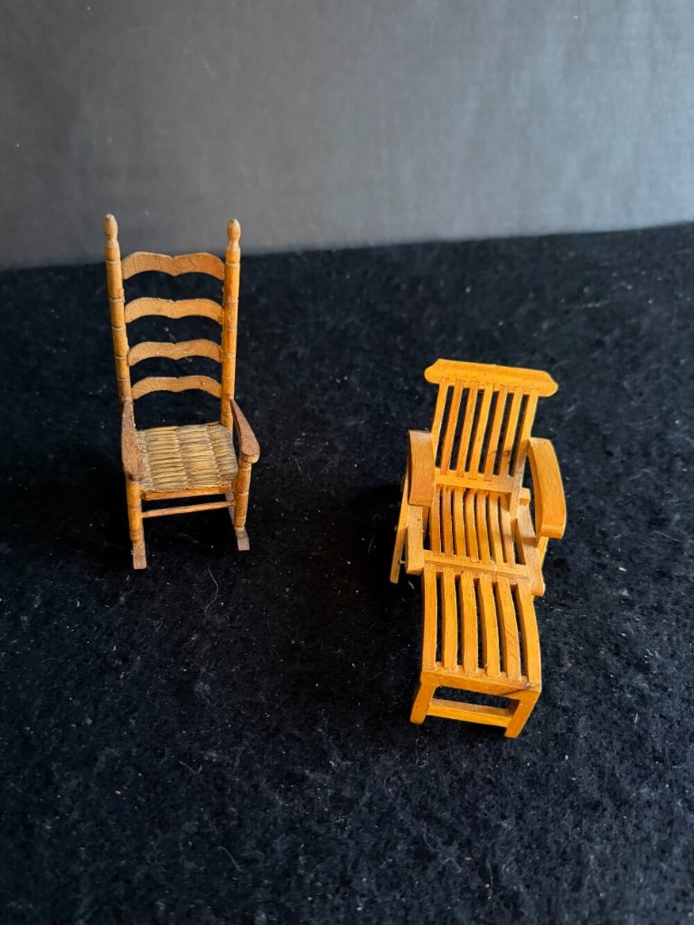Dollhouse “Miscellaneous” Furniture and Accessories - Picture 8 of 12